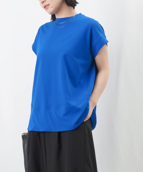 LUCA/LADY LUCK LUCA(ルカ/レディラックルカ)の「LC/LLL ドライタッチフレンチカットソー / ラウンドヘムシンプルTシャツ(Tシャツ/カットソー・レディース・ブルー/カーキ/ブラック/ホワイト・FREE)」の4枚目の写真