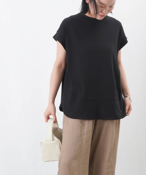 LUCA/LADY LUCK LUCA(ルカ/レディラックルカ)の「LC/LLL ドライタッチフレンチカットソー / ラウンドヘムシンプルTシャツ(Tシャツ/カットソー・レディース・ブルー/カーキ/ブラック/ホワイト・FREE)」の2枚目の写真