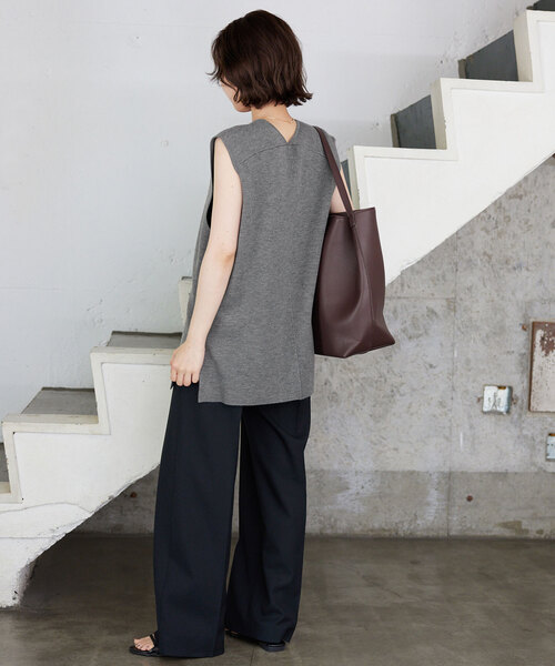 SLOBE IENA（スローブイエナ）の「ダブルフェイスニットベスト（ベスト・レディース・ブラック/ピンク系その他/チャコールグレー・FREE）」の15枚目の写真