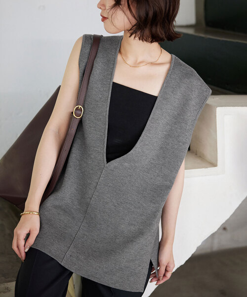 SLOBE IENA（スローブイエナ）の「ダブルフェイスニットベスト（ベスト・レディース・ブラック/ピンク系その他/チャコールグレー・FREE）」の13枚目の写真