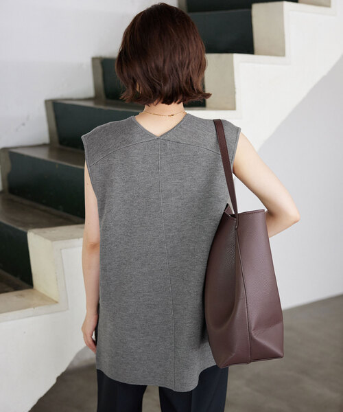 SLOBE IENA（スローブイエナ）の「ダブルフェイスニットベスト（ベスト・レディース・ブラック/ピンク系その他/チャコールグレー・FREE）」の9枚目の写真