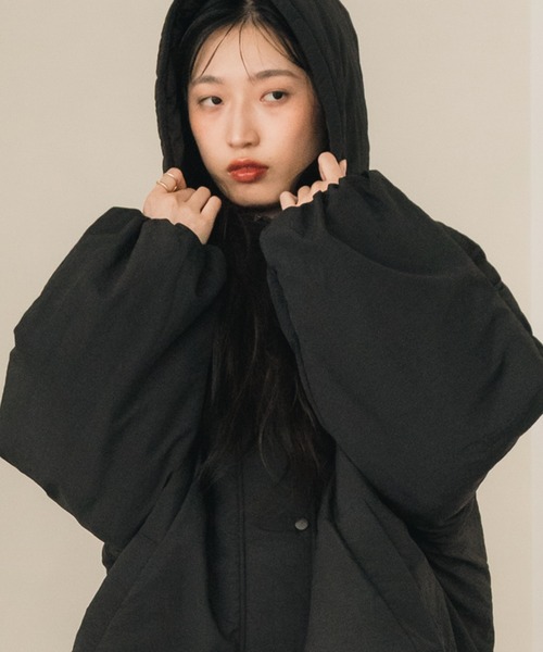 HEILIS（ヘイリス）の「ミドル丈フーディールーズ中綿ジャケット / ブルゾン コート アウター フード オーバーサイズ ビッグサイズ モンスター（ダウンジャケット/コート・レディース・ブラック/アイボリー/カーキ・FREE）」の12枚目の写真