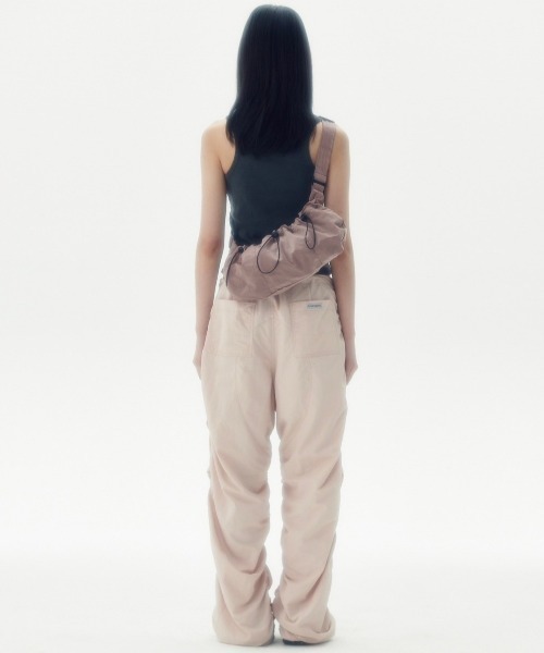 runningHIGH(ランニングハイ)の「【runningHIGH】SHIRRING NYLON PARACHUTE PANTS(カーゴパンツ・メンズ・ピンク・ONE SIZE)」の5枚目の写真