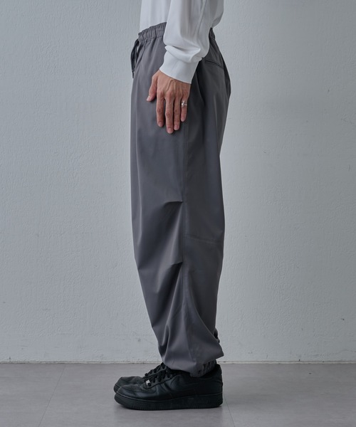 COLONY 2139（コロニートゥーワンスリーナイン）の「ストレッチグランドジョガーパンツ（その他パンツ・メンズ・グレー/ブラック・MEDIUM/LARGE）」の20枚目の写真