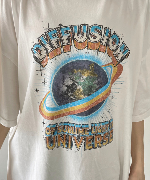 Ada.(エイダ)の「パウダー加工 EARTH ロゴ ビッグ Tシャツ(Tシャツ/カットソー・レディース・オフホワイト/ブラック・FREE)」の15枚目の写真