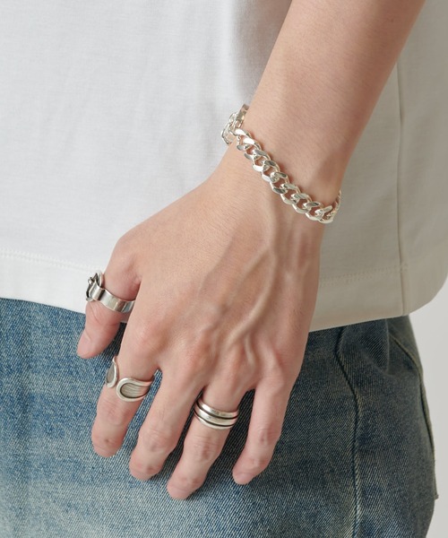 Lui's（ルイス）の「Ah STチェーンブレスレット（バングル/リストバンド・メンズ・シルバー・FREE）」の4枚目の写真