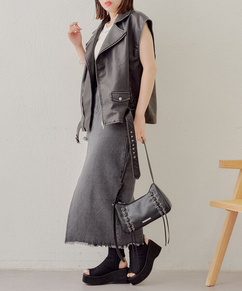 Chico（チコ）の「フェイクレザーライダースショートベスト（ベスト・レディース・ブラウン/ブラック/ベージュ・FREE）」の21枚目の写真