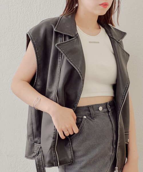 Chico（チコ）の「フェイクレザーライダースショートベスト（ベスト・レディース・ブラウン/ブラック/ベージュ・FREE）」の20枚目の写真