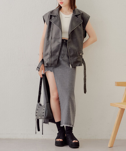 Chico（チコ）の「フェイクレザーライダースショートベスト（ベスト・レディース・ブラウン/ブラック/ベージュ・FREE）」の18枚目の写真