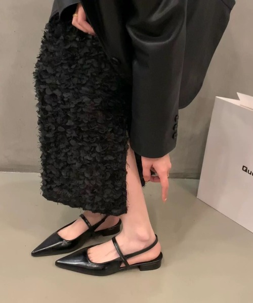 Per sist ence(パーシエンス)の「シンプルベルトミュール(パンプス・レディース・シルバー/ブラック・MEDIUM/LARGE)」の5枚目の写真