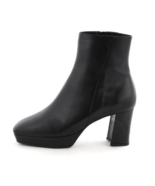 HIMIKO（ヒミコ）の「【Made in Japan】【撥水】スクエアトゥストームブーツ/641414（ブーツ・レディース・ブラック/ブルーグレー・23.5cm/24.0cm/24.5cm/23.0cm/22.0cm/22.5cm/25.0cm）」の6枚目の写真