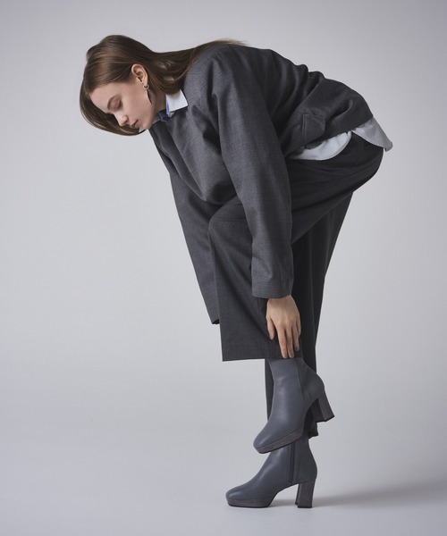 HIMIKO（ヒミコ）の「【Made in Japan】【撥水】スクエアトゥストームブーツ/641414（ブーツ・レディース・ブラック/ブルーグレー・23.5cm/24.0cm/24.5cm/23.0cm/22.0cm/22.5cm/25.0cm）」の13枚目の写真