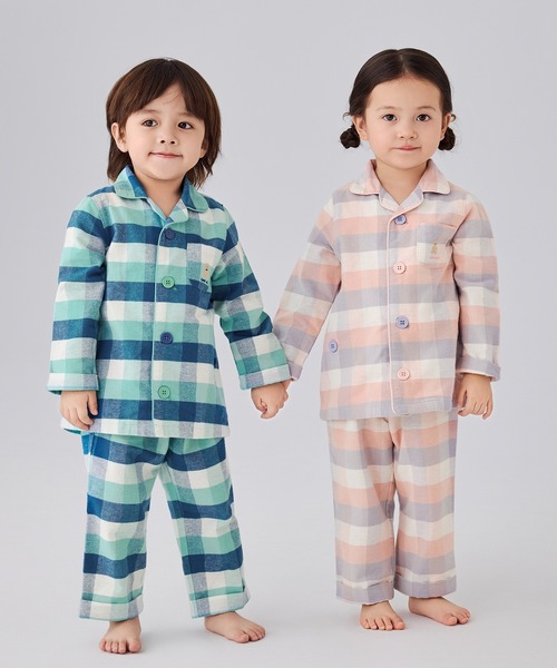 きな&ミニ　60接結　前あきパジャマ　新品未使用 セール】ハローキティ 50周年記念 前あきパジャマ（ルームウェア