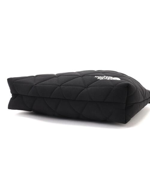 THE NORTH FACE（ザノースフェイス）の「THE NORTH FACE(ザ・ノース・フェイス)Geoface Pouch ジオフェイスポーチ NM32356【2026年入荷モデル】（ショルダーバッグ・レディース・グレー/ブラック/ホワイト/カーキ/アイボリー・F）」の8枚目の写真