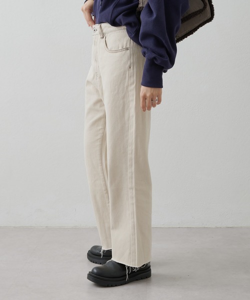 CIAOPANIC TYPY(チャオパニックティピー)の「ブリーチオフ加工クロップド丈カットオフデニム(デニムパンツ・レディース・オフホワイト・SMALL/MEDIUM/LARGE)」の3枚目の写真