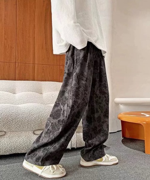 Revo.（レボ）の「【BENDER TOKYO】セミワイド ルーズシルエット モノトーンフラワー コーデュロイパンツ（その他パンツ・メンズ・チャコール/ベージュ・S/M/L/XL）」の6枚目の写真