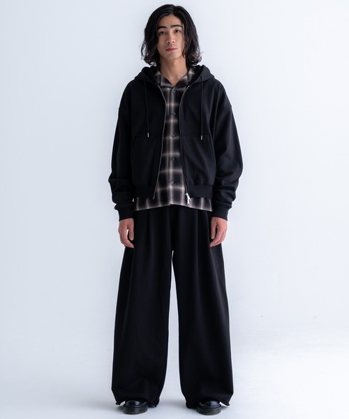 Two tuck sweatpants / 2タックスウェットパンツ（スウェットパンツ