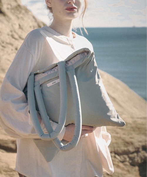nunela(ヌネラ)の「Filling nylon tote bag【No.4】(トートバッグ・レディース・ナチュラル/ブラウン/オレンジ/ライトブルー・FREE)」の4枚目の写真