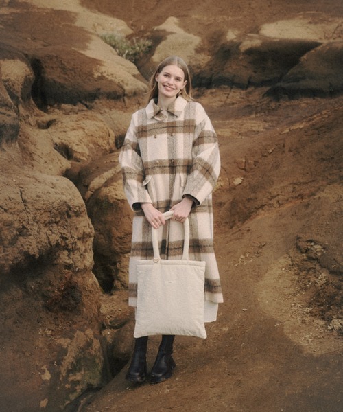 nunela(ヌネラ)の「Filling nylon tote bag【No.4】(トートバッグ・レディース・ナチュラル/ブラウン/オレンジ/ライトブルー・FREE)」の19枚目の写真