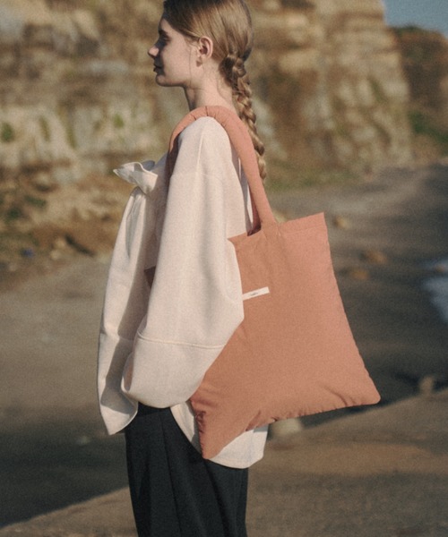 nunela(ヌネラ)の「Filling nylon tote bag【No.4】(トートバッグ・レディース・ナチュラル/ブラウン/オレンジ/ライトブルー・FREE)」の7枚目の写真