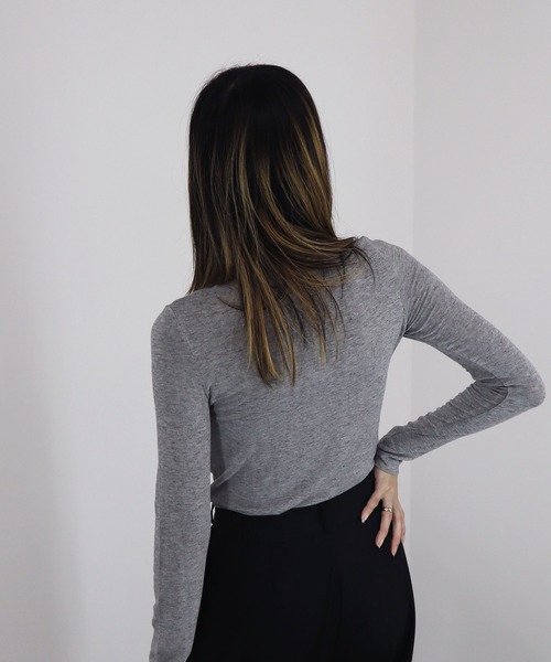 【ZOZO限定】ストレッチタートルトップ 長袖 ハイネック タイト シアー 透け感 シンプル きれいめ 大人カジュアル ノームコア ワンホン グレー ホワイト 白（Tシャツ/カットソー）｜Reurie'（レウリィ）