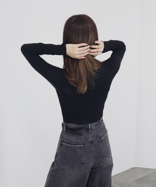 【ZOZO限定】ストレッチタートルトップ 長袖 ハイネック タイト シアー 透け感 シンプル きれいめ 大人カジュアル ノームコア ワンホン グレー ホワイト 白（Tシャツ/カットソー）｜Reurie'（レウリィ）