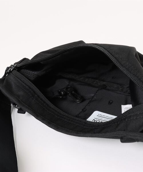 NIXON(ニクソン)の「【NIXON/ニクソン】Trestles Hip Pack JP 3L 容量3L ヒップバッグ ボディバッグ ウエストポーチ ウエストバッグ ブランドロゴ(ボディバッグ/ウエストポーチ・メンズ・ブラック・FREE)」の4枚目の写真