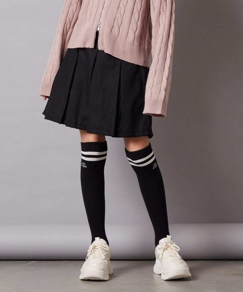 a.v.v（アーヴェヴェ）の「[140-150]ベルト付きプリーツスカパン（その他パンツ・キッズ・ベージュ/ブルー/ブラック・140/150）」の2枚目の写真