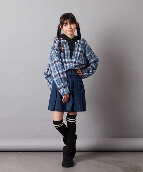 a.v.v（アーヴェヴェ）の「[140-150]ベルト付きプリーツスカパン（その他パンツ・キッズ・ベージュ/ブルー/ブラック・140/150）」の15枚目の写真