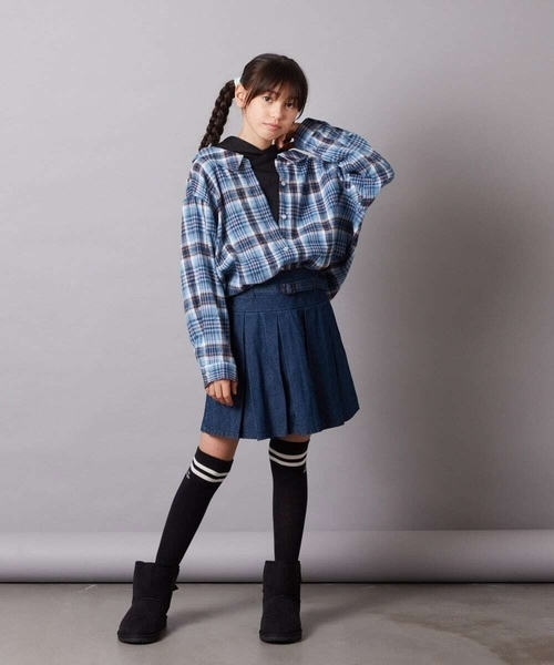 a.v.v（アーヴェヴェ）の「[140-150]ベルト付きプリーツスカパン（その他パンツ・キッズ・ベージュ/ブルー/ブラック・140/150）」の17枚目の写真