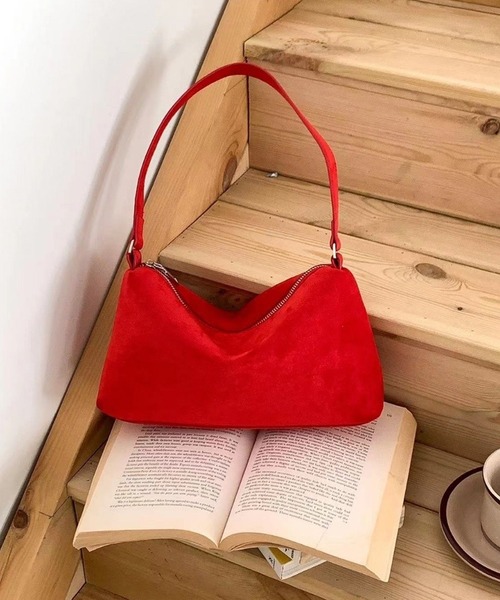 HEILIS（ヘイリス）の「【大人気！HIT ITEM！】ワンハンドルスエードショルダーバッグ / 秋服 春服 冬服 スウェード スクエア ハンドバッグ 韓国 ブラウン ブラック レッド 無地 シンプル カジュアル ファスナー ノームコア シティガール トレンド（ハンドバッグ・レディース・レッド/ブラウン/ブラック/ブルー・FREE）」の8枚目の写真