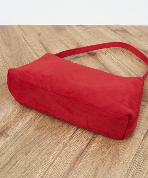 HEILIS（ヘイリス）の「【大人気！HIT ITEM！】ワンハンドルスエードショルダーバッグ / 秋服 春服 冬服 スウェード スクエア ハンドバッグ 韓国 ブラウン ブラック レッド 無地 シンプル カジュアル ファスナー ノームコア シティガール トレンド（ハンドバッグ・レディース・レッド/ブラウン/ブラック/ブルー・FREE）」の13枚目の写真