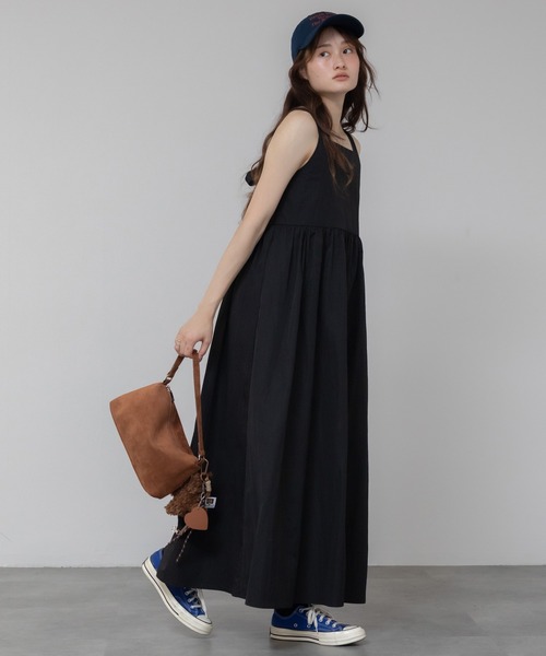 HEILIS（ヘイリス）の「【大人気！HIT ITEM！】ワンハンドルスエードショルダーバッグ / 秋服 春服 冬服 スウェード スクエア ハンドバッグ 韓国 ブラウン ブラック レッド 無地 シンプル カジュアル ファスナー ノームコア シティガール トレンド（ハンドバッグ・レディース・レッド/ブラウン/ブラック/ブルー・FREE）」の21枚目の写真