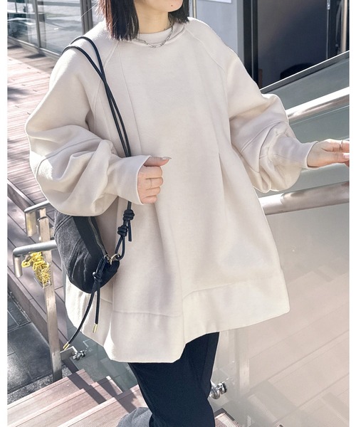 reca(レカ)の「裏起毛タックAラインスウェットプルオーバー(スウェット・レディース・キナリ/ブラック/オリーブ/トップグレー/キャメル・FREE)」の2枚目の写真