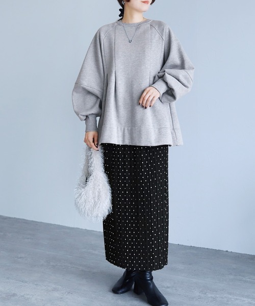 reca(レカ)の「裏起毛タックAラインスウェットプルオーバー(スウェット・レディース・キナリ/ブラック/オリーブ/トップグレー/キャメル・FREE)」の22枚目の写真