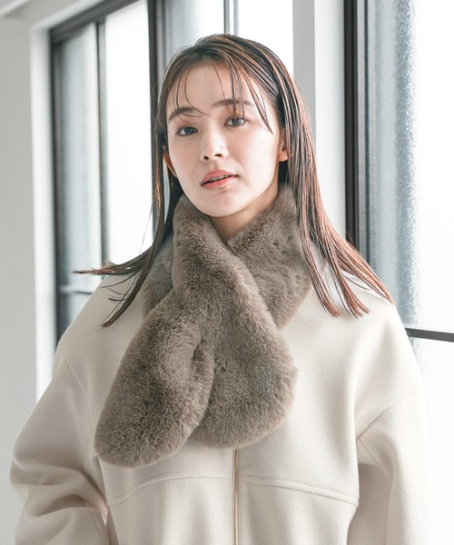 GLOBAL WORK(グローバルワーク)の「洗えるフェイクファーティペット/147066(マフラー・レディース・アイボリー/グレイッシュベージュ/ベージュ系3/グレー/グレー系6/アイボリー系6/ベージュ・ONE SIZE)」の11枚目の写真