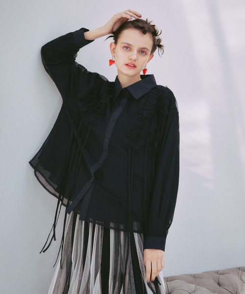 manana suerte（マニャーナスエルテ）の「シアーフリルシャツ（シャツ/ブラウス・レディース・ブラック/イエロー/ホワイト/ピンク・FREE）」の3枚目の写真