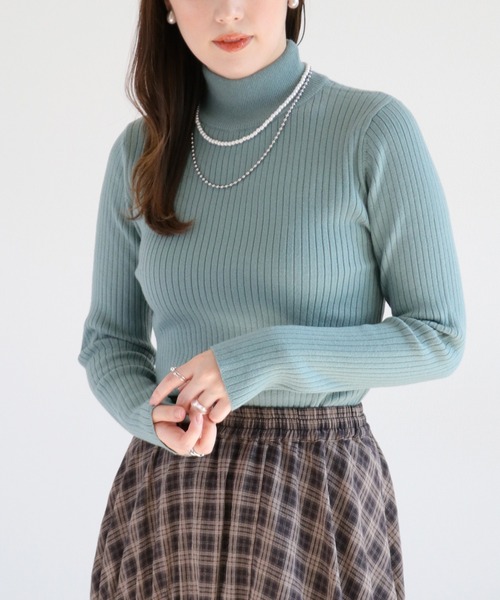 cepo（セポ）の「ボトルネックワイドリブプルオーバーニット（ニット/セーター・レディース・ブラック/グレー/レッド/オフホワイト/サックスブルー/ピンク/オレンジ/グリーン/ミント/ホワイト系その他/ブルー系その他/イエロー/グリーン系その他/レッド系その他/ブラウン/ブラウン系その他・M）」の9枚目の写真