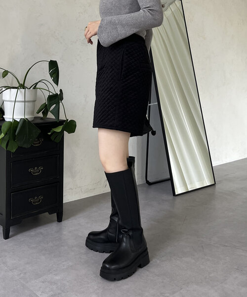 prose verse（プロズヴェール）の「キルティングベロアショートパンツ（その他パンツ・レディース・ブラック・LARGE/MEDIUM）」の5枚目の写真