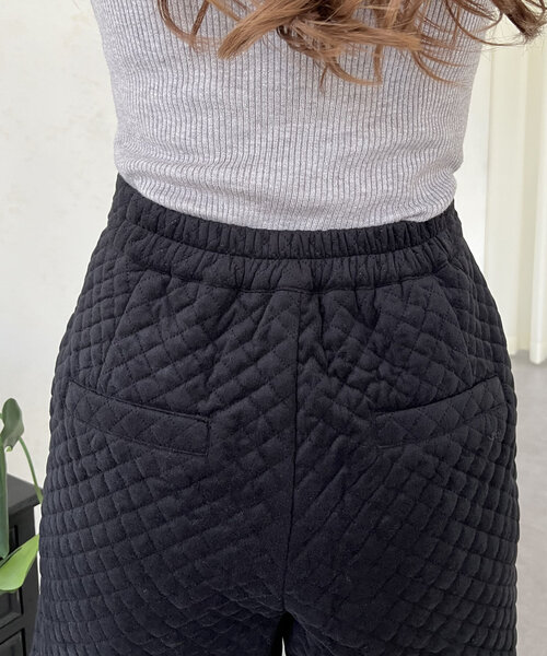 prose verse（プロズヴェール）の「キルティングベロアショートパンツ（その他パンツ・レディース・ブラック・LARGE/MEDIUM）」の22枚目の写真