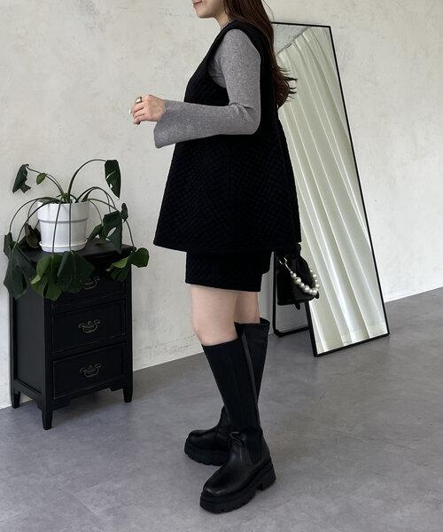 prose verse（プロズヴェール）の「キルティングベロアショートパンツ（その他パンツ・レディース・ブラック・LARGE/MEDIUM）」の11枚目の写真