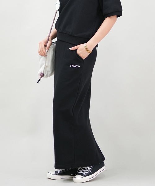 RVCA(ルーカ)の「RVCA/ルーカ スウェットスカート BF043-651(スカート・レディース・ホワイト/ブラック/グレー・L/M)」の2枚目の写真