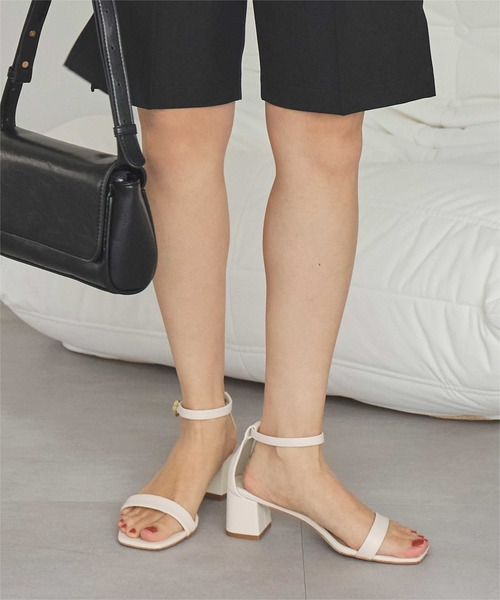 titivate（ティティベイト）の「チャンキーヒールストラップサンダル（サンダル・レディース・ブラック/ブラウン/イエロー/アイボリー/シルバー・L/M/LL/S）」の7枚目の写真