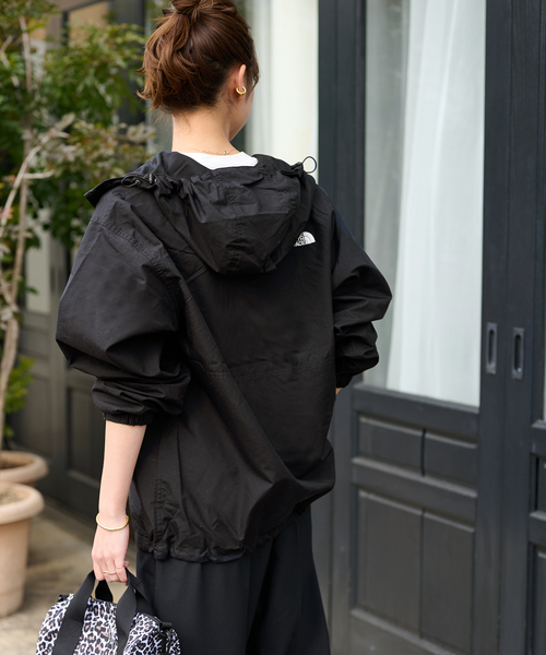 THE NORTH FACE（ザノースフェイス）の「《追加》【THE NORTH FACE】COMPACT ANORAK：ブルゾン NP22333（その他アウター・レディース・ブラック/ホワイト×ホワイト・MEDIUM）」の19枚目の写真