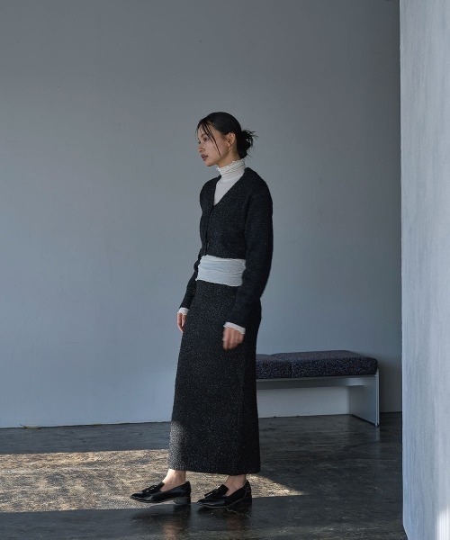 marjour（マージュール）の「LAME KNIT CARDIGAN（カーディガン/ボレロ・レディース・ブラック/シルバー・MEDIUM）」の16枚目の写真