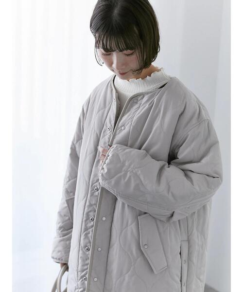 Samansa Mos2 blue（サマンサモスモスブルー）の「ボアキルトコンビリバーシブルコート（ブルゾン・レディース・グレー/キナリ/ブラック・F）」の10枚目の写真