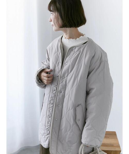 Samansa Mos2 blue（サマンサモスモスブルー）の「ボアキルトコンビリバーシブルコート（ブルゾン・レディース・グレー/キナリ/ブラック・F）」の11枚目の写真