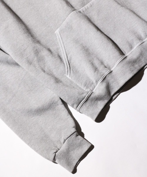 JERZEES（ジャージーズ）の「JERZEES / ジャージーズ PIGMENT DYE PULL OVER HOODIE ピグメントダイ プルオーバーパーカー（パーカー・メンズ・モカ/ライトグリーン/レッド/グリーン/グレー/ブラック・MEDIUM/X-LARGE/LARGE/SMALL）」の10枚目の写真