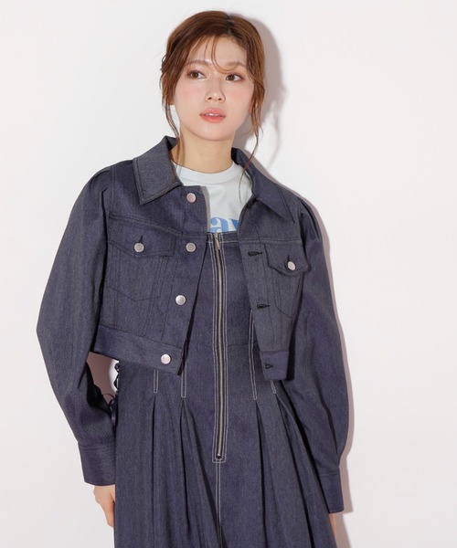 JILL by JILL STUART（ジルバイジルスチュアート）の「◇デニムライクステッチシリーズ2 Gジャン（デニムジャケット・レディース・ホワイト/インディゴブルー・MEDIUM/SMALL）」の18枚目の写真