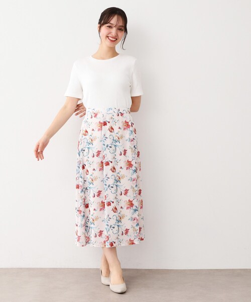 LAURA ASHLEY(ローラアシュレイ)の「【洗える/ストレッチ】アイレット ベーシックカットソー(Tシャツ/カットソー・レディース・オフホワイト/ブラック/ベージュ・38/40)」の17枚目の写真